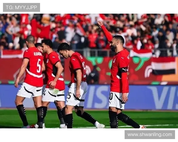 卢森与图恩激战正酣谁能在这场较量中笑到最后